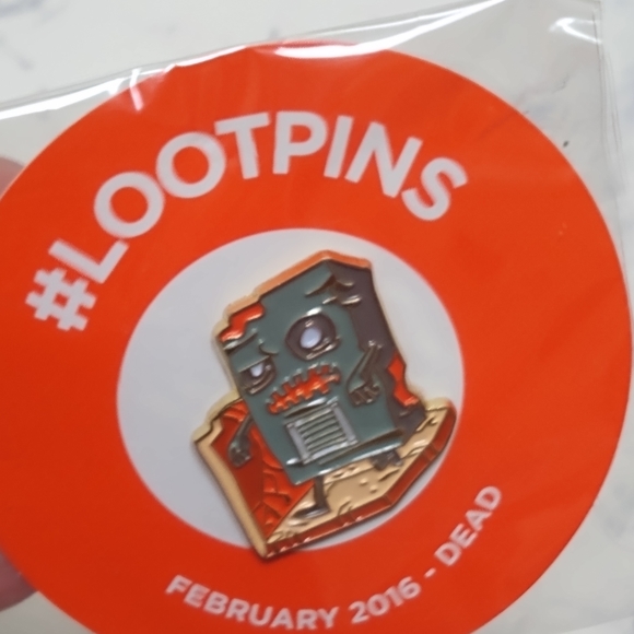 Loot Crate Pins Set of 4 LootPins - Picture 3 of 10